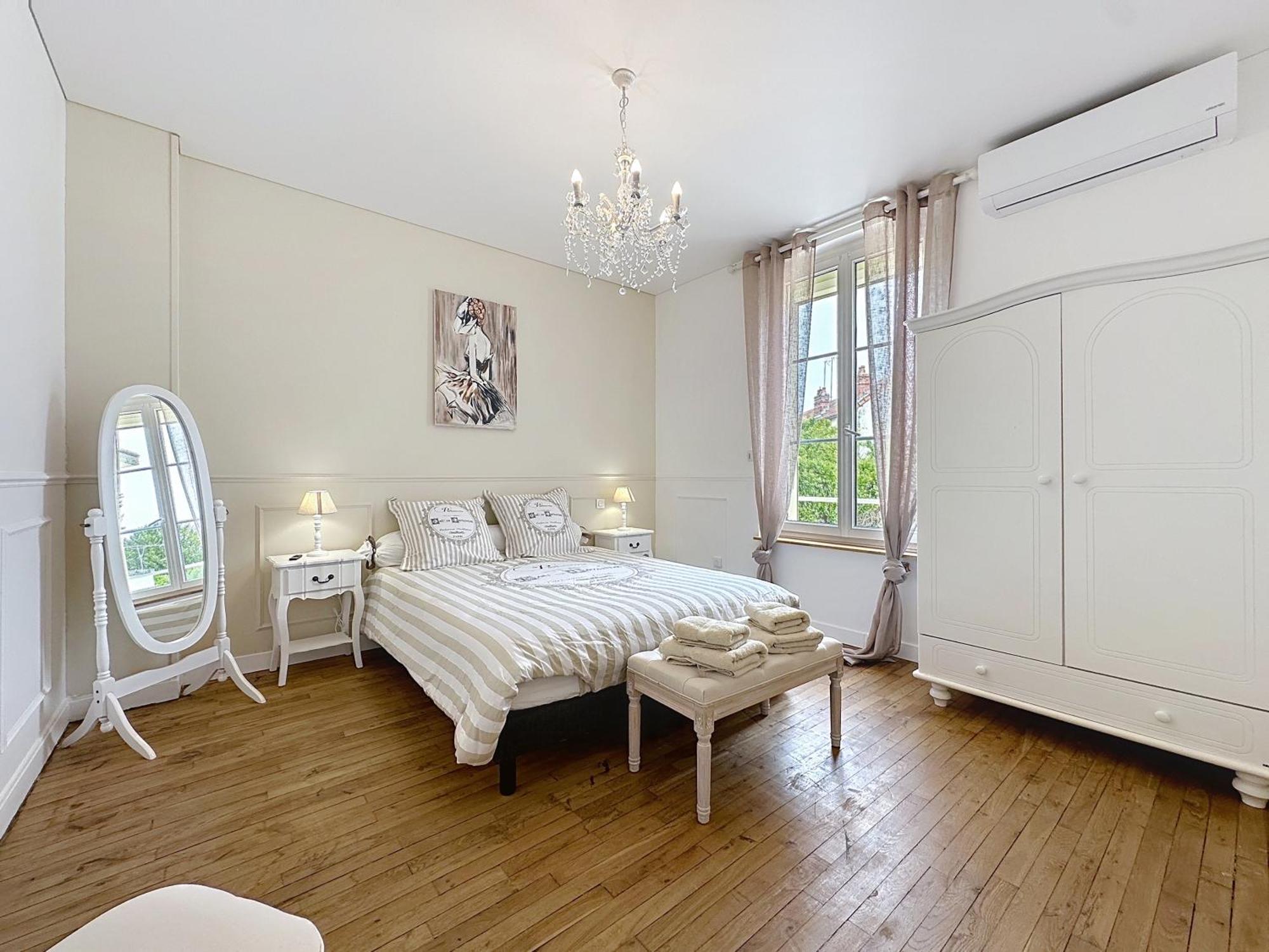 Charmante Maison 2 Chambres Avec Cour Et Jardin سانت سافين المظهر الخارجي الصورة